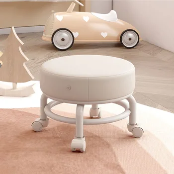 Скандинавские маленькие табуретки Современный дизайн Гостиной, Детский табурет-мобилизатор, Многофункциональная мебель на колесиках, Низкие стулья