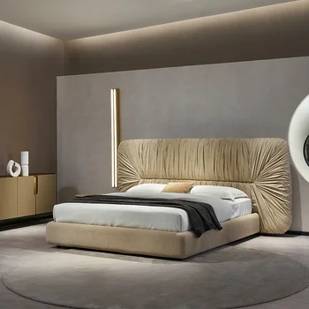 Спальные гарнитуры итальянского дизайна роскошная тканевая кровать King size без ножек для главной спальни с высоким изголовьем